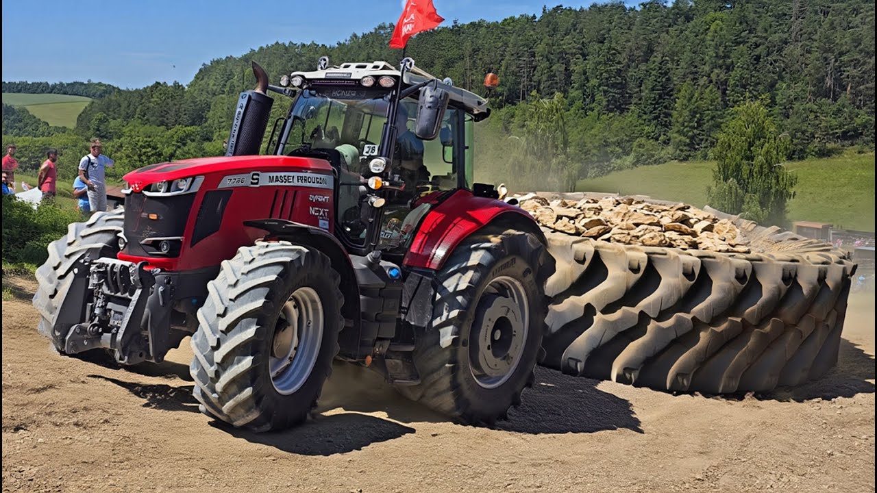 Monster Wheel Tractor Pulling - Big Mud