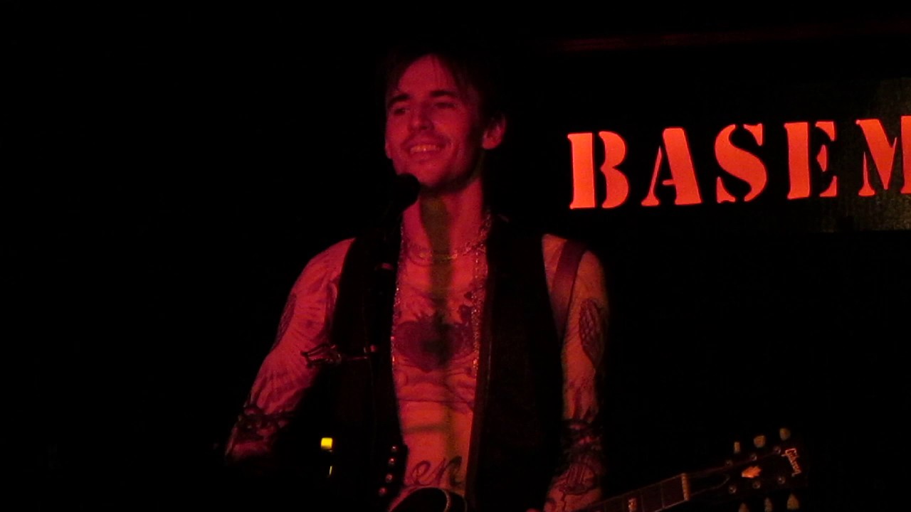 Reeve Carney - 
