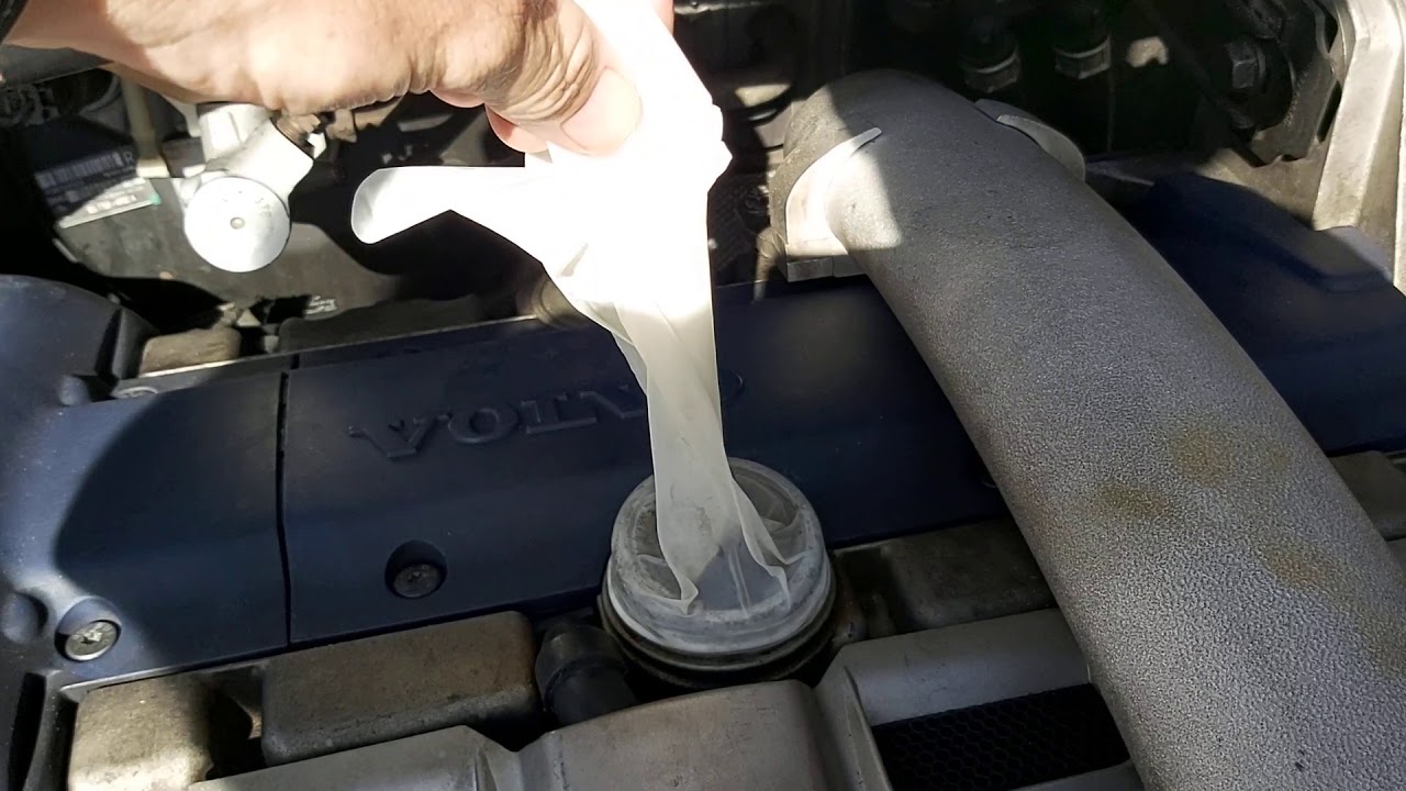 Volvo PCV P2 smoke oil cap test. V70r v70 s60r s60