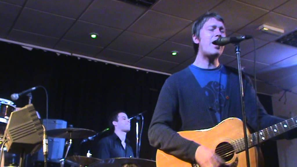 Hole In The Road - Andy Bennett @ Knowle British Legion