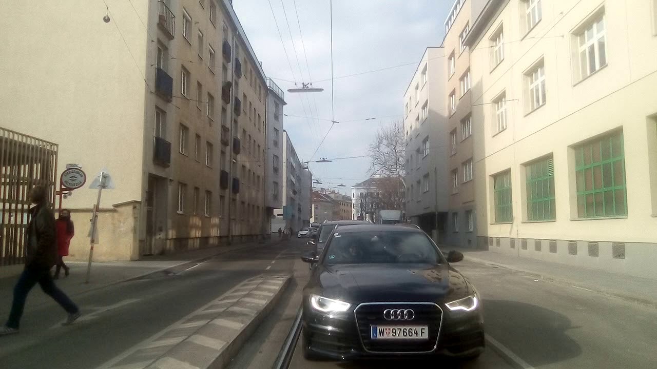 Straßenbahn Linie 2 Dornbach Güpferlingstraße - Friedrich-Engels-Platz