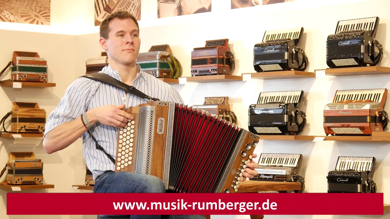 Steirische Harmonika - M&uuml;ller Massiv Eiche Antik - F&uuml;r'n Franze / Villa Asiola | Johannes Servi