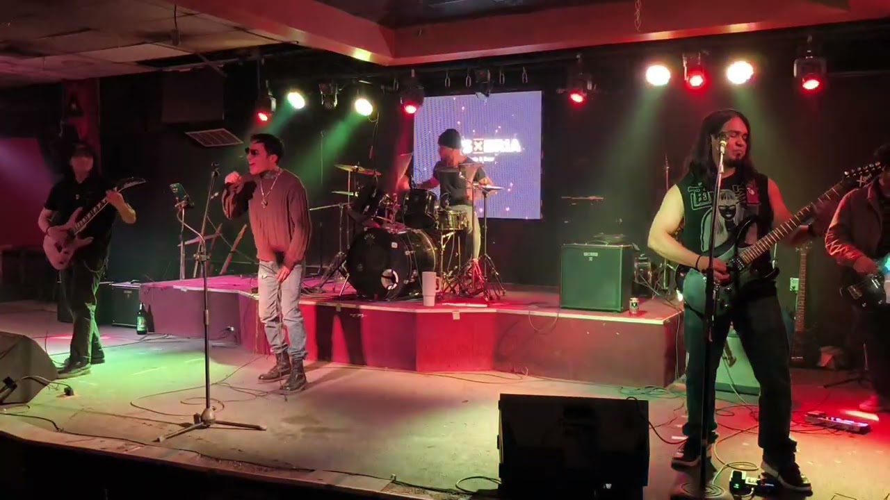 Man in te box - Alice in chains - cover