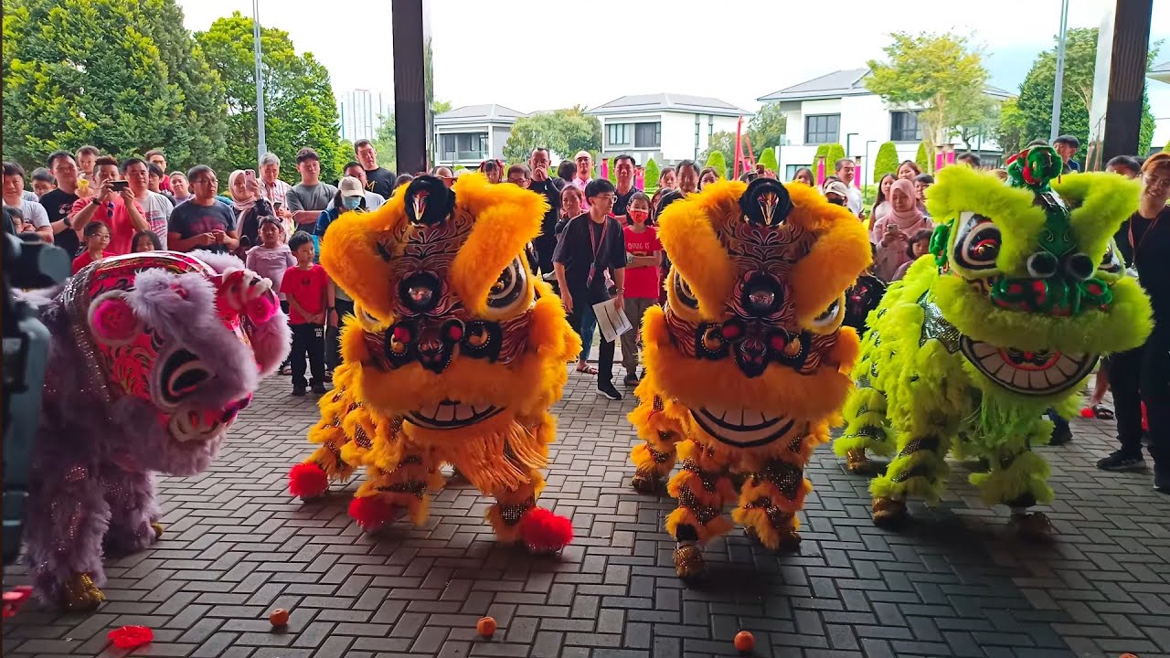 Lion Dance visit Setia Alam with God of Prosperity 2025
