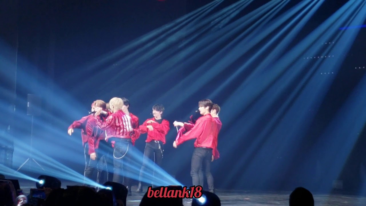 200202 (My Pace + Ment 3) STRAY KIDS  스트레이 키즈Dallas District 9 Unlock Tour