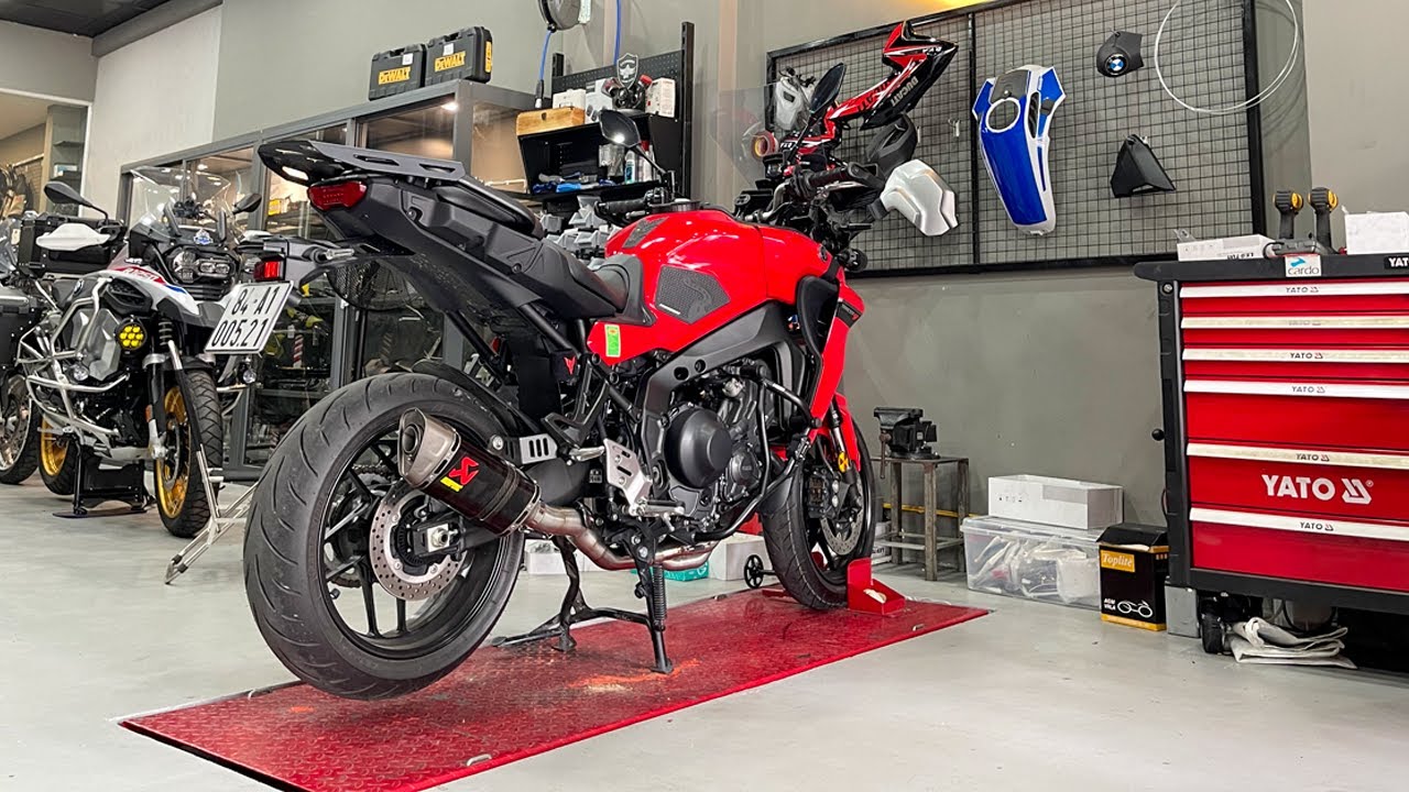 Thay Pô Mới Cho Tracer 9 | Akrapovic Fullsystem