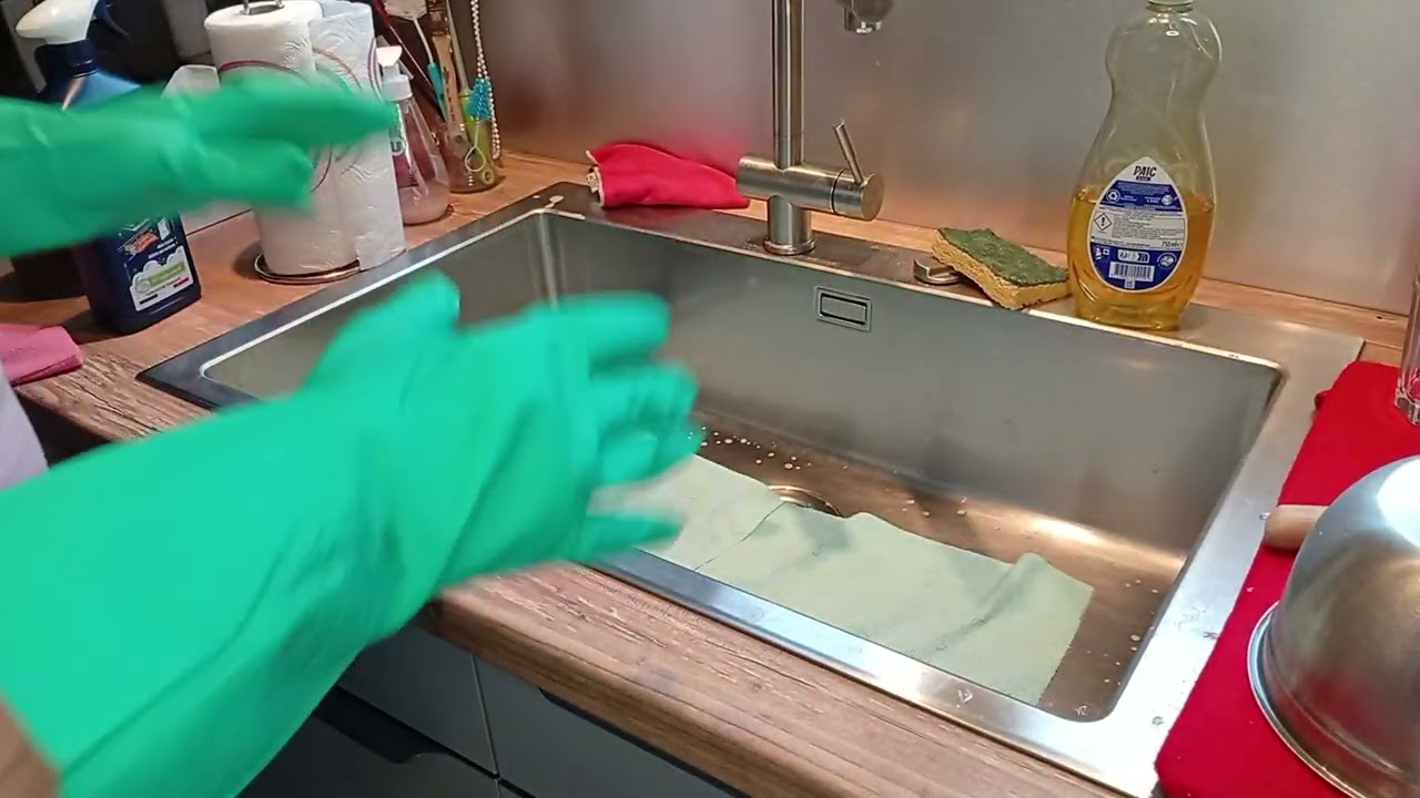 Votre four est sale entre les vitres Voici la vraie solution
