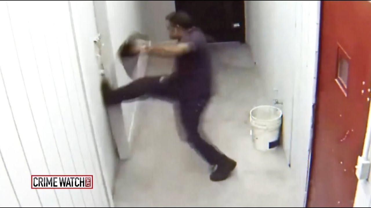 Crime Watch Daily: Store Owners Trick Burglary Suspect With Trap Door