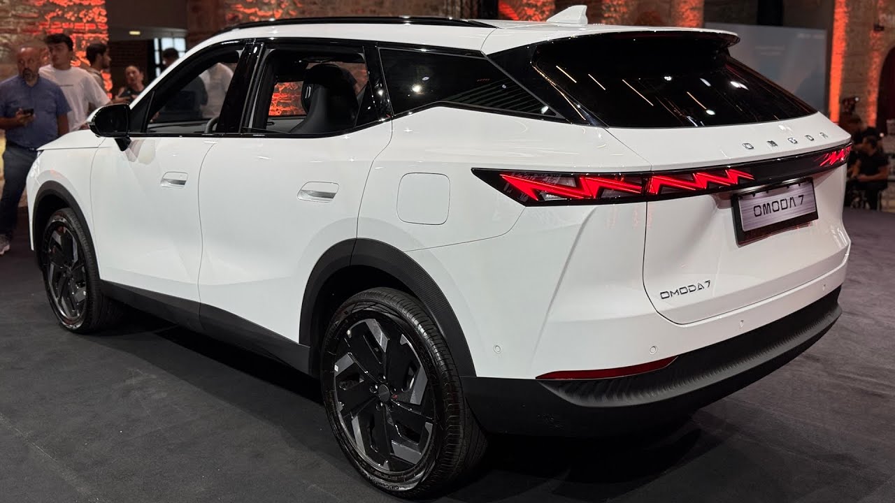 2025 OMODA 7 — футуристический внедорожник!