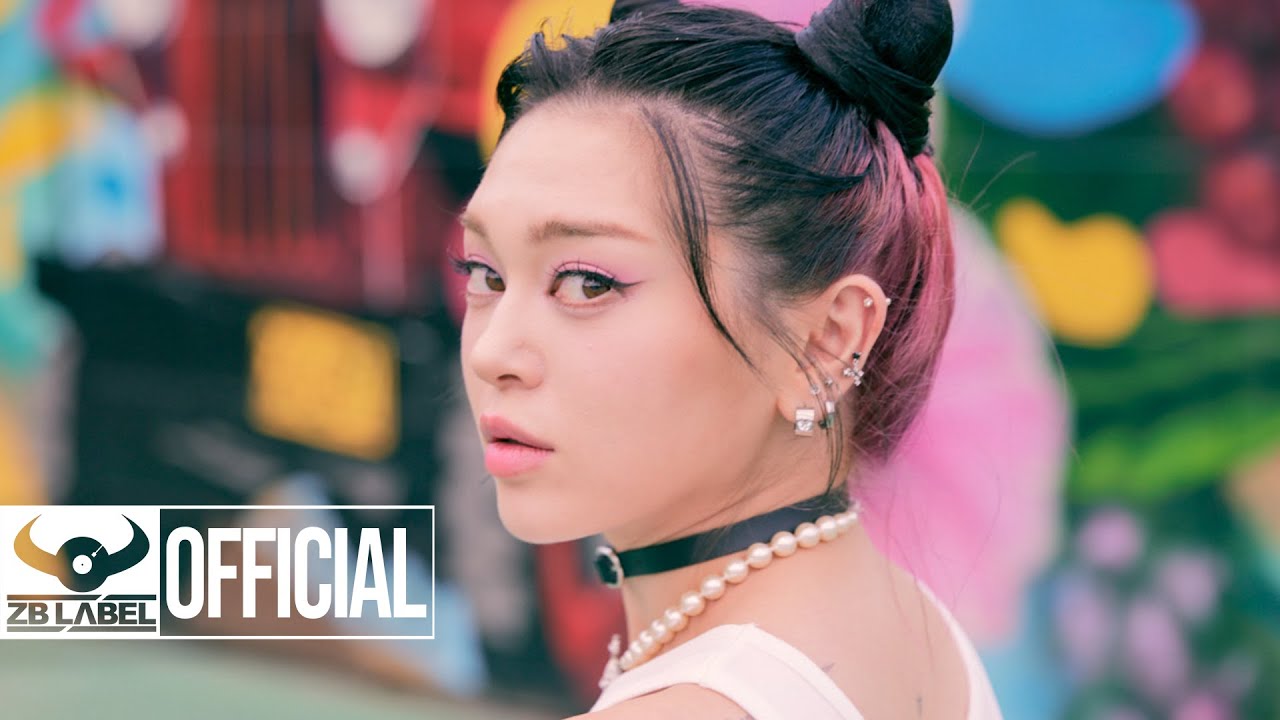 AleXa (알렉사) &ndash; 'Distraction' Official MV
