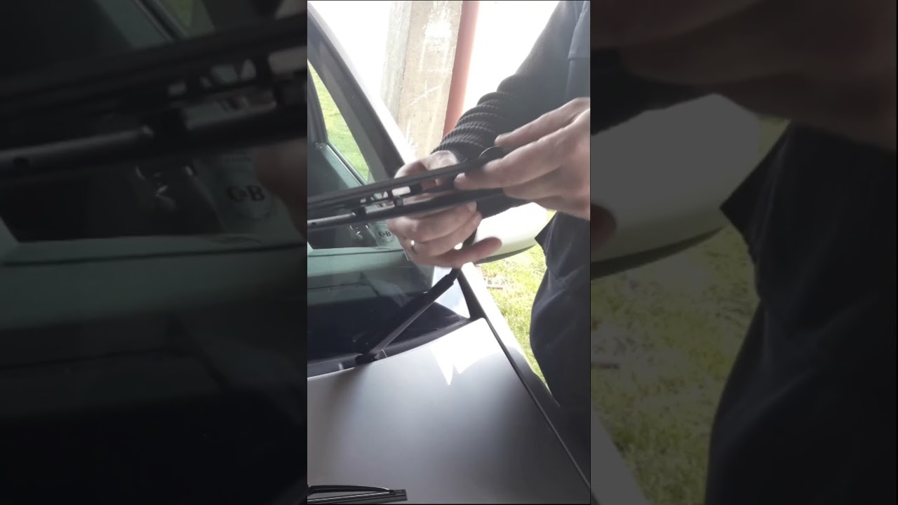 How To Change Your Windshield Wiper Blades In Under 30 Seconds! Conventional Wiper Blades
