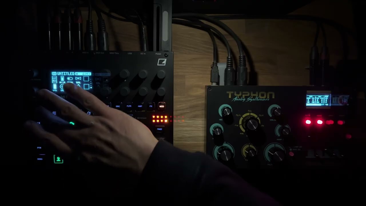 Elektron Digitakt II & Dreadbox Typhon live techno
