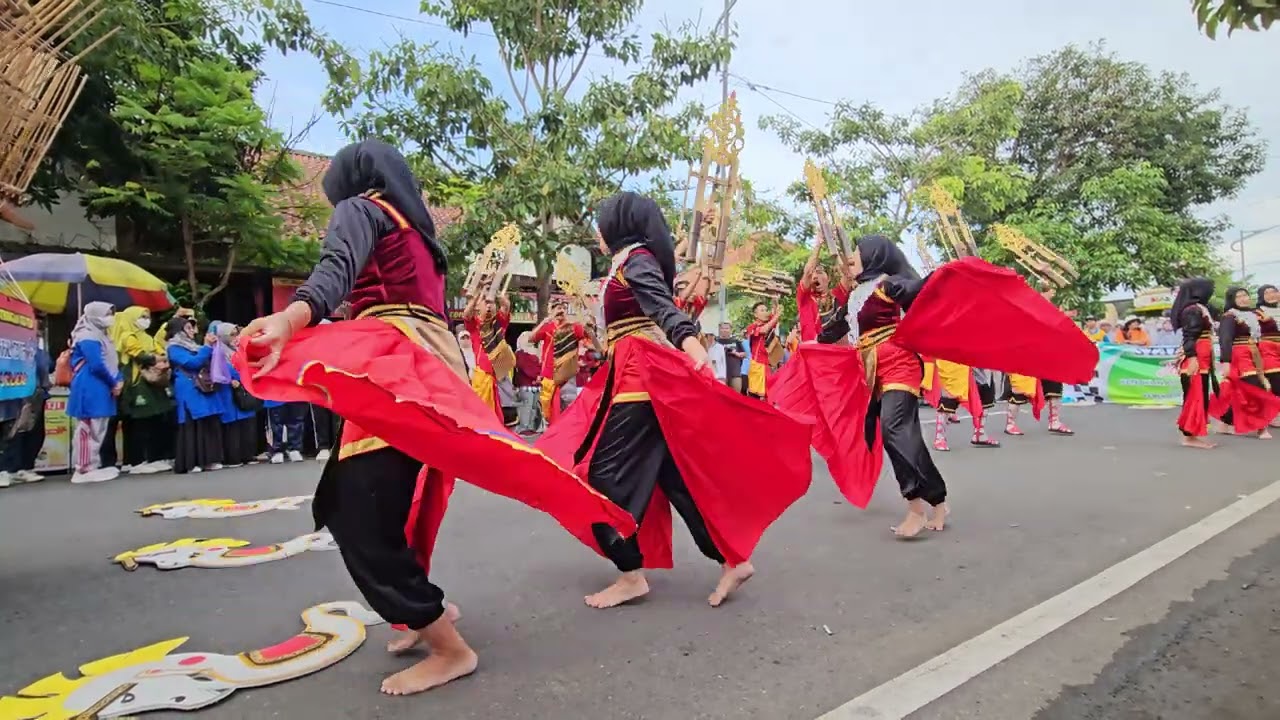 TARI KREASI KENTONGAN MAN 3 CILACAP