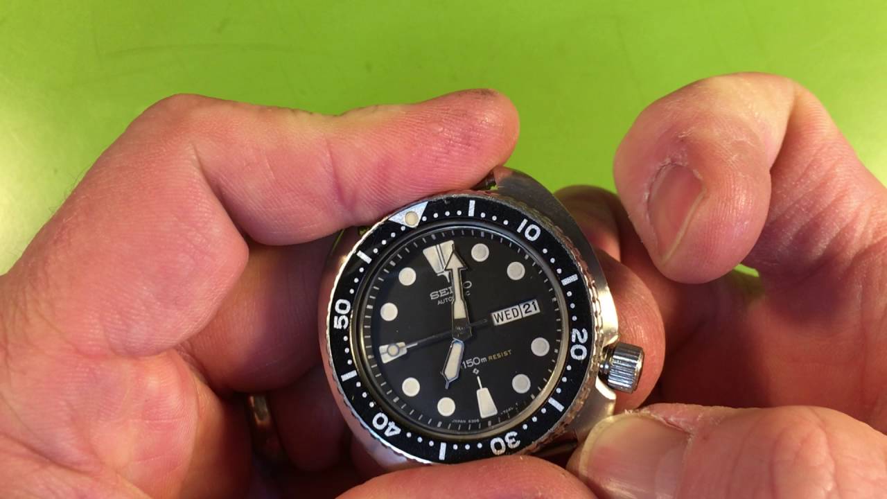 Seiko 6309 150m diver - manual winding, and care of the screw-down crown