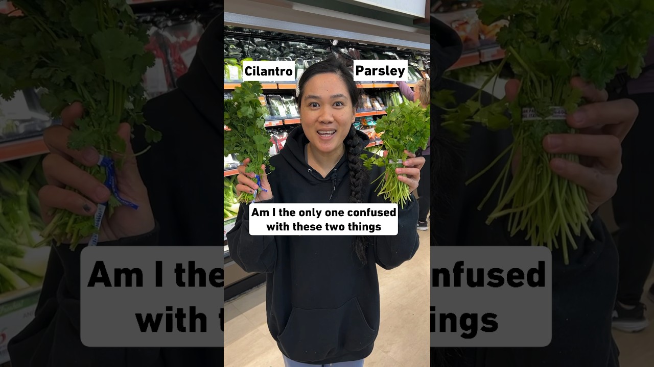 I&rsquo;m always confused with these two #cilantro  #parsley