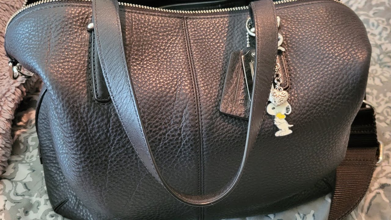 What's in my Coach satchel?            #coach#handbaglover#wimb