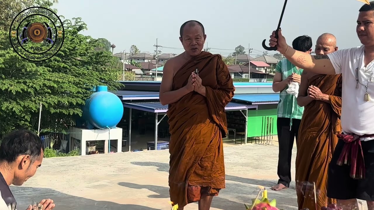 စေတီအုတ်မြစ်ချခြင်း။