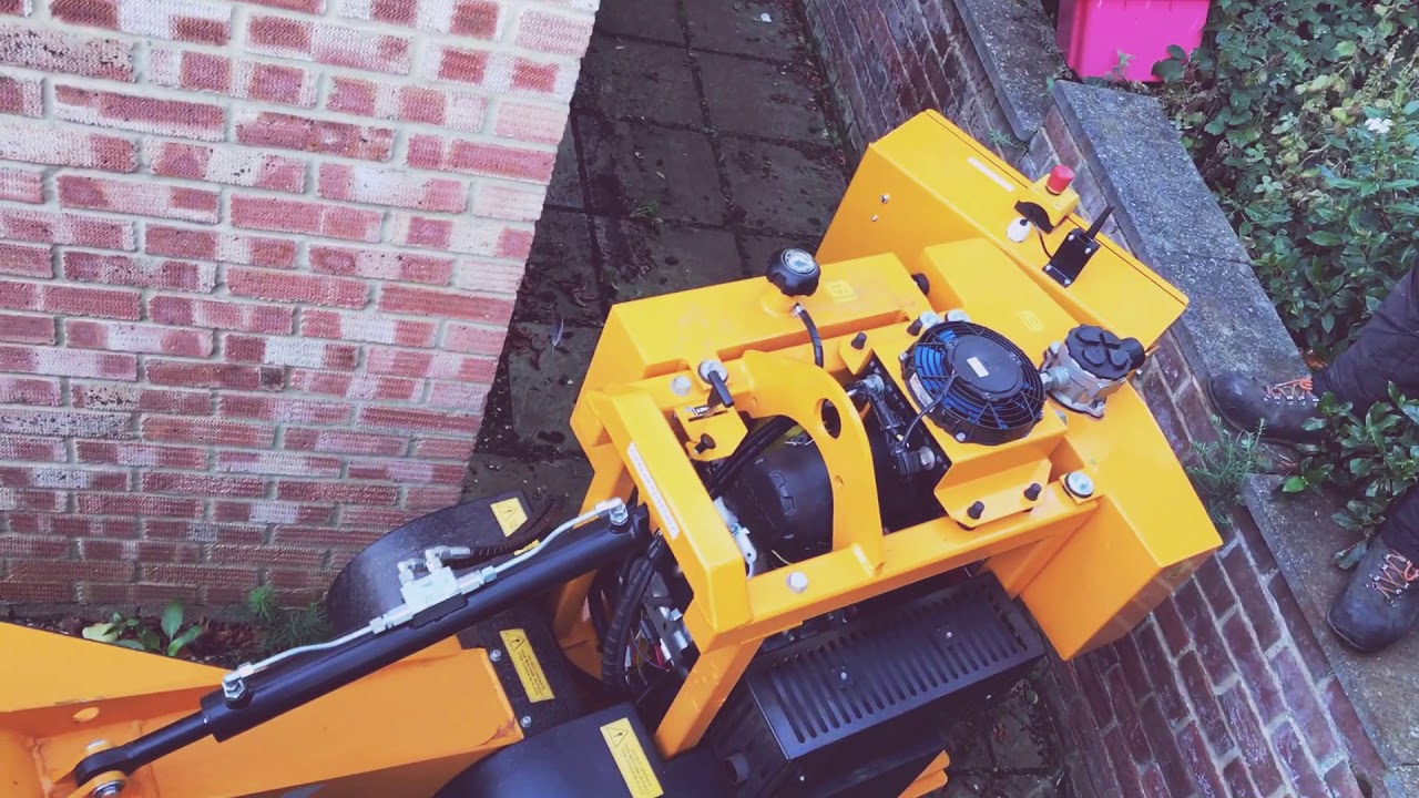 Narrow access predator 38rx stump grinder