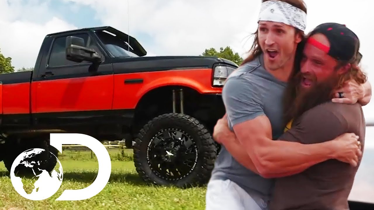 The Diesel Brothers Know How To Do An Amazing Truck Transformation! | Diesel Brothers