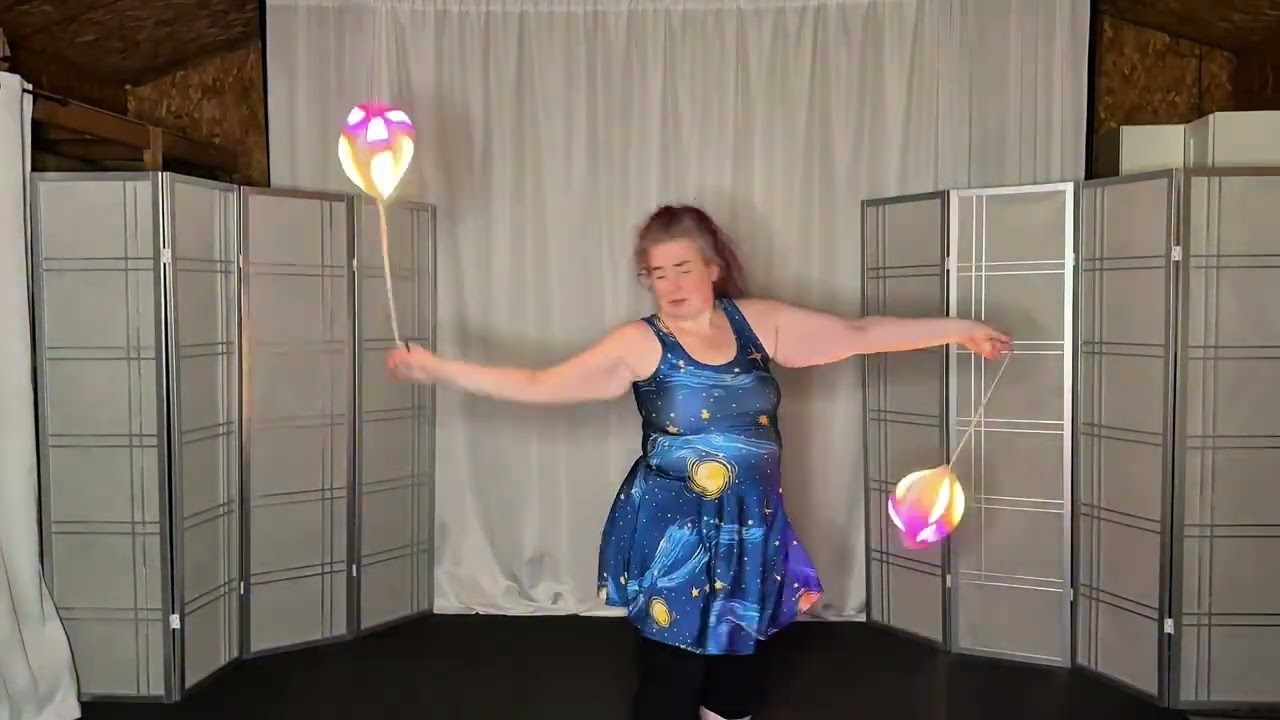 Poi Dancing Thumpday 2: (Fare Thee West) 20260106 #poi #PoiSpinning #PoiDance #FlowArts #PoiTutorial