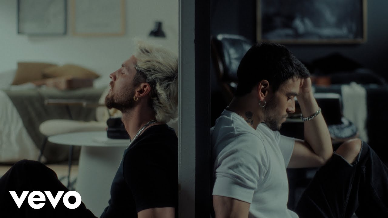 MYA, Agus Bernasconi, Maxi Espindola - BLANCO Y NEGRO (Official Video)