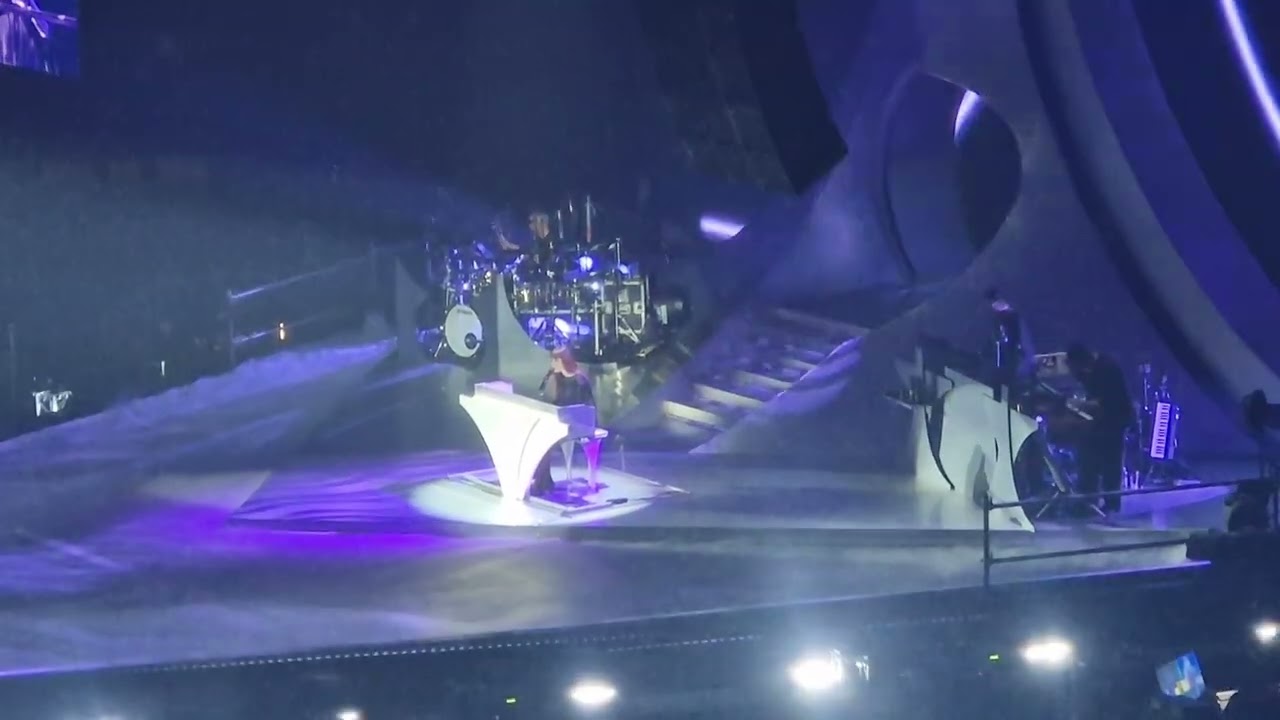 ANNALISA  - MEDLEY  - MA NOI SIAMO FUOCO CAP.I  - BOLOGNA  10/12/25