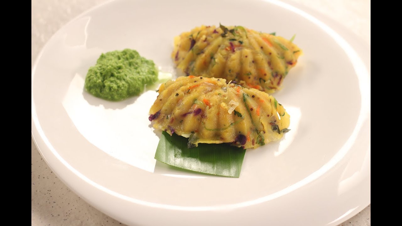 Steamed Vegetable Karanji | Sanjeev Kapoor Khazana