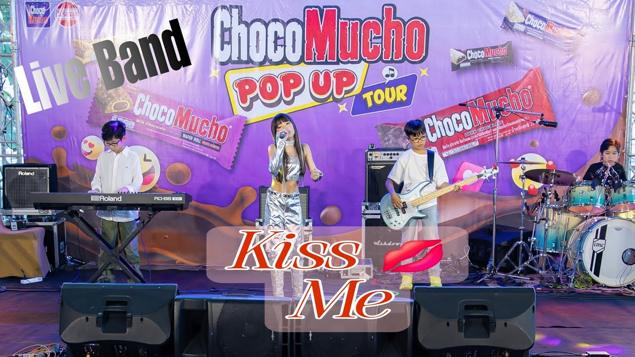 Emma Anika Robins Live Band | Kiss Me | Choco Muncho Event