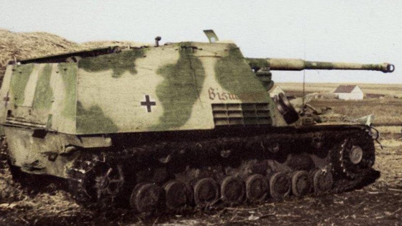 Nashorn – open-topped heavy tank destroyer on a Panzer IV chassis