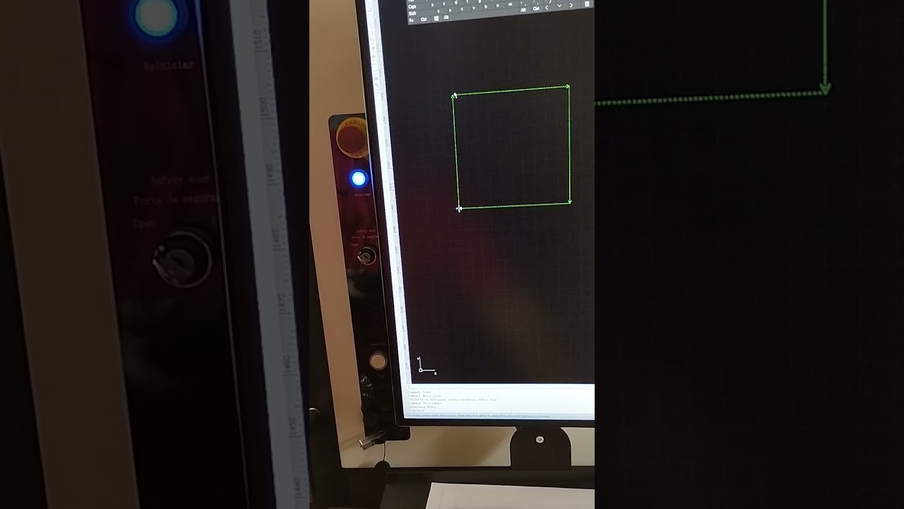 usando o hypcut máquina laser