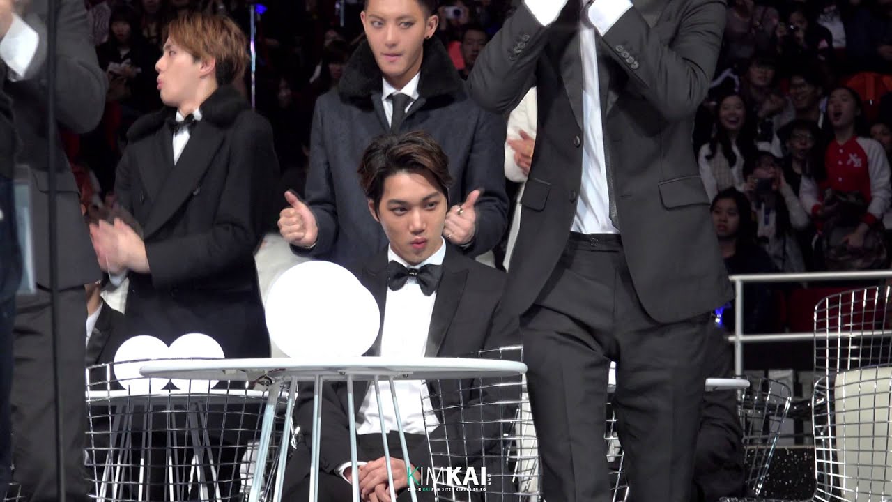 141203 MAMA in HK - 수상소식에 깜놀한 종인이ㅋㅋ