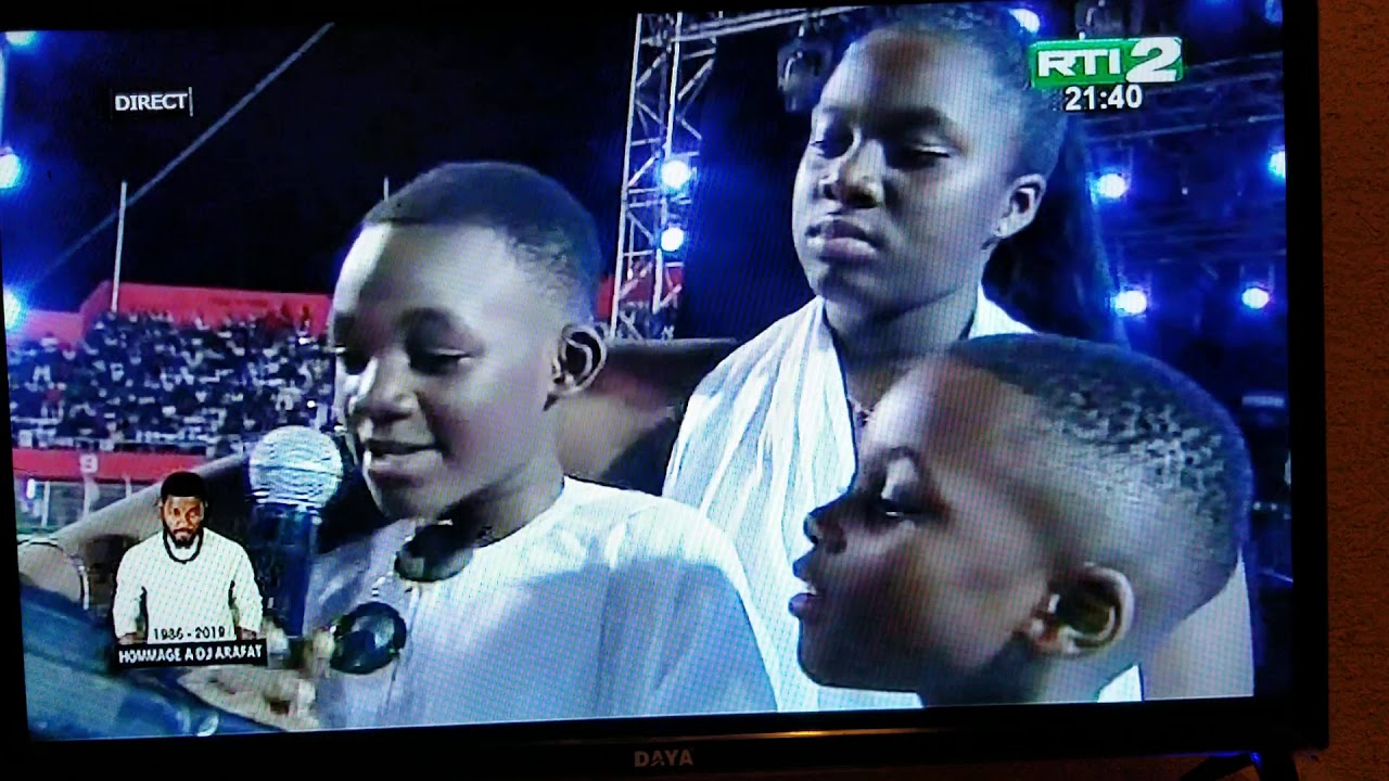 Les enfants de DJ ARAFAT lui souhaitent un heureux voyage à travers la voix de Mael💖
