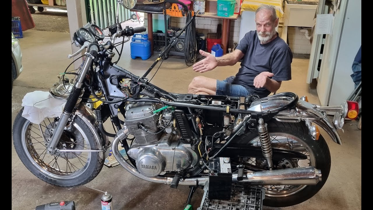 Yamaha TX 750 , Tuning Chris's bike .