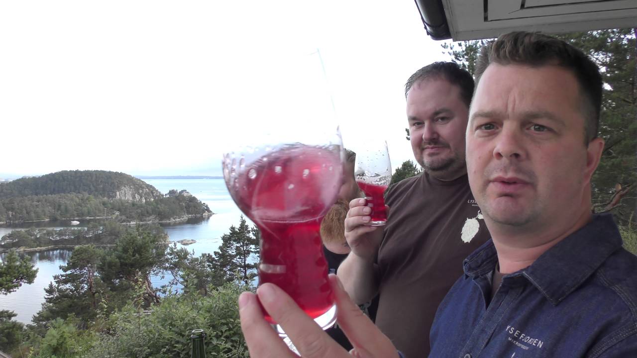 Lindheim Farmer's Reserve Sour Cherry Wild Ale 2014 By Lindheim &Oslash;lkompani | Norwegian Craft Beer