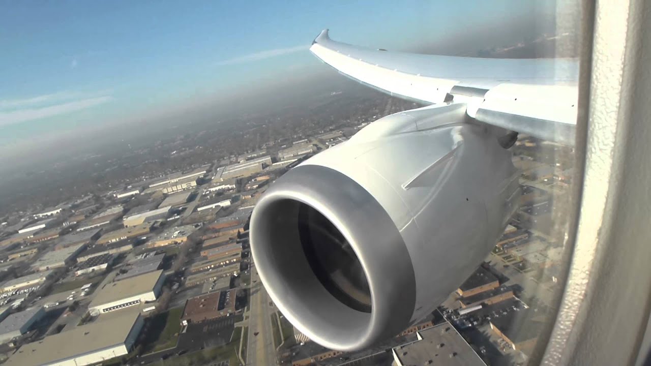 787 Landing in Chicago