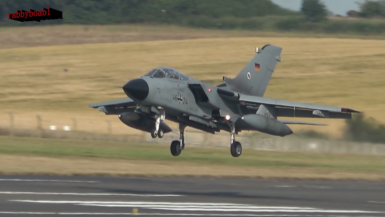 Emergency Landing @ Prestwick: German Air Force Panavia Tornado with Engine Failure 22/07/2021