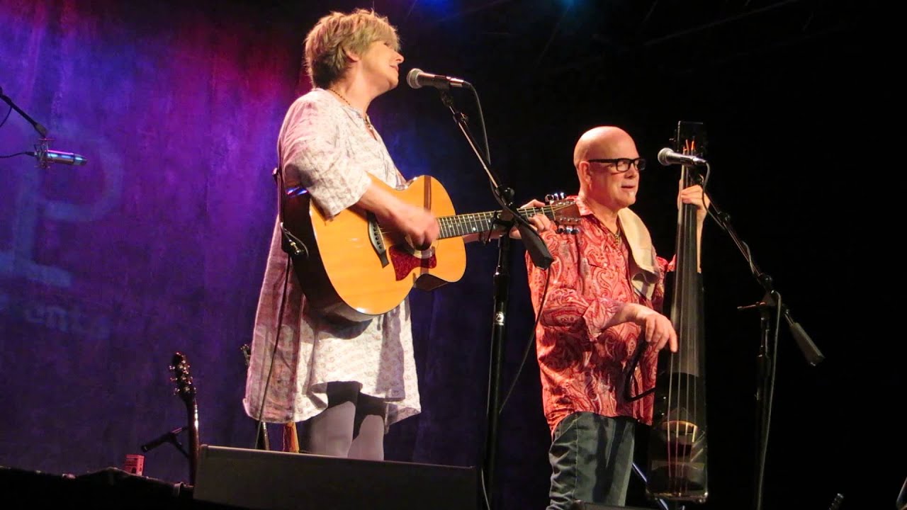 Marti Jones & Don Dixon - Follow You All Over The World Live