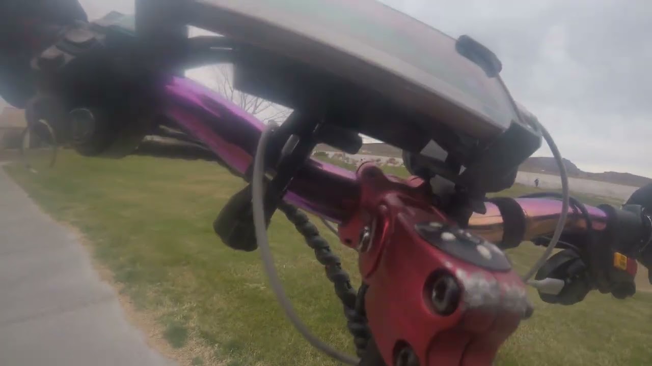 Chill ride on the boyueda s3-11 6000w  and arwibon gt08 hyper scooters...