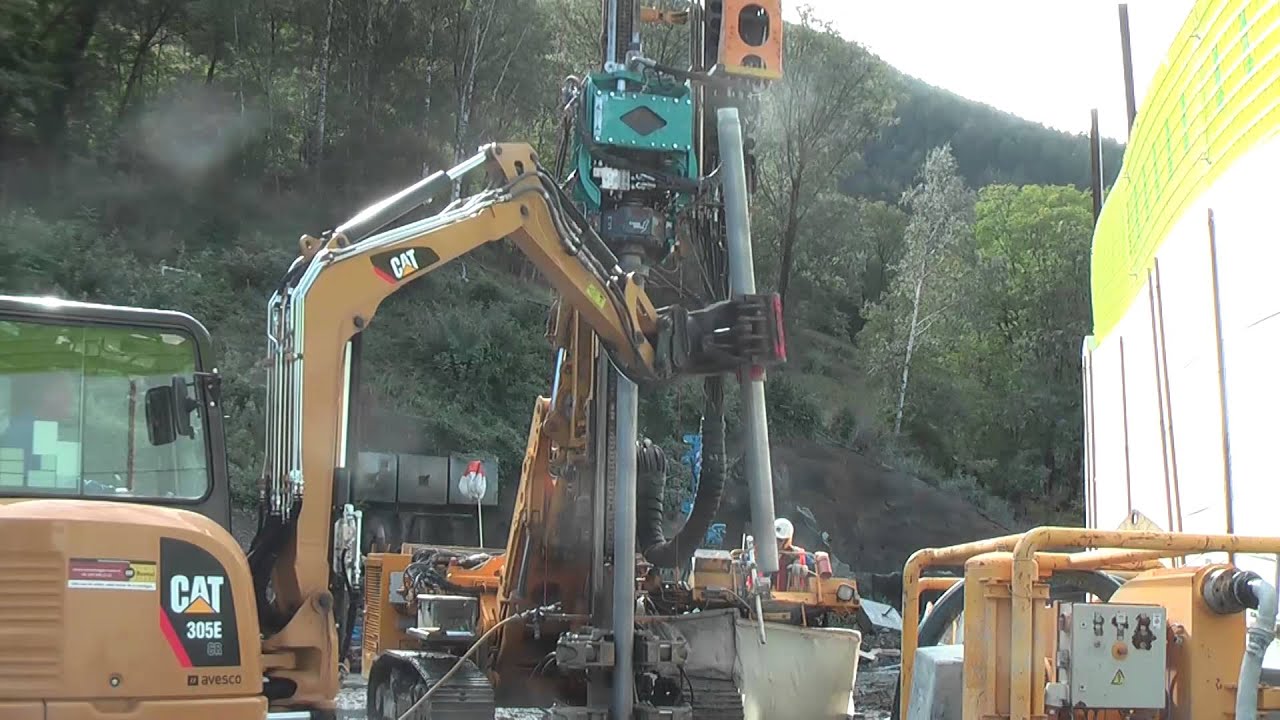 EURODRILL - RHV 2400 ||| Vibrations-Drehantrieb RHV 2400 / Vibration-Rotary Head RHV 2400