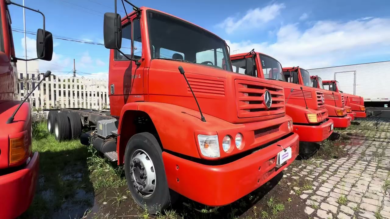 Lote 23 - Leil&atilde;o de CAMINH&Atilde;O MERCEDES BENZ L1622, 2002/2002