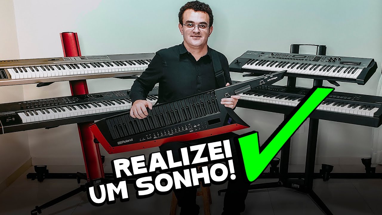 Unboxing Roland AX-Edge