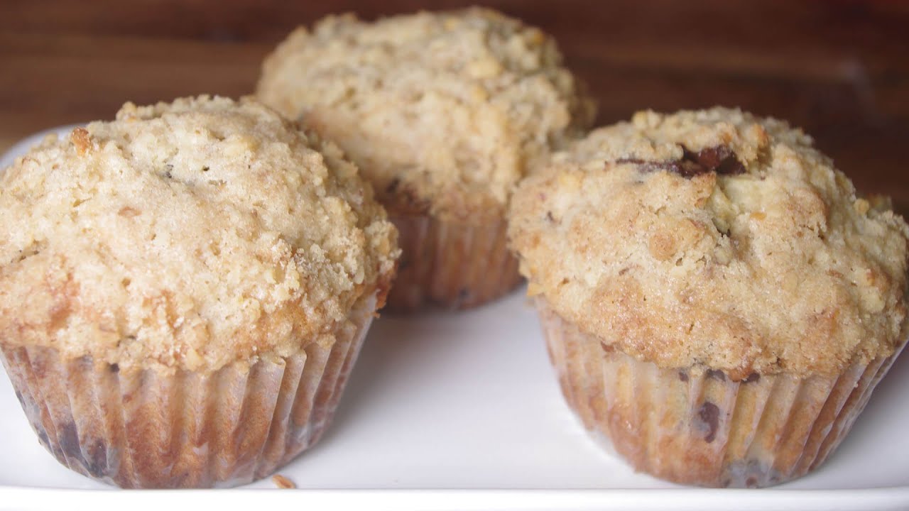 How To Make Vanilla Chocolate Chunk Muffins with Walnut Streusel  - Recipe