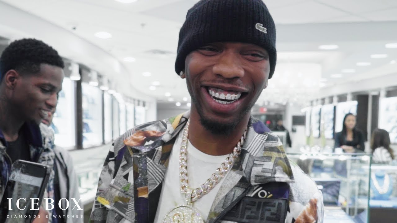 BlocBoy JB Buys A $250K Spinner!