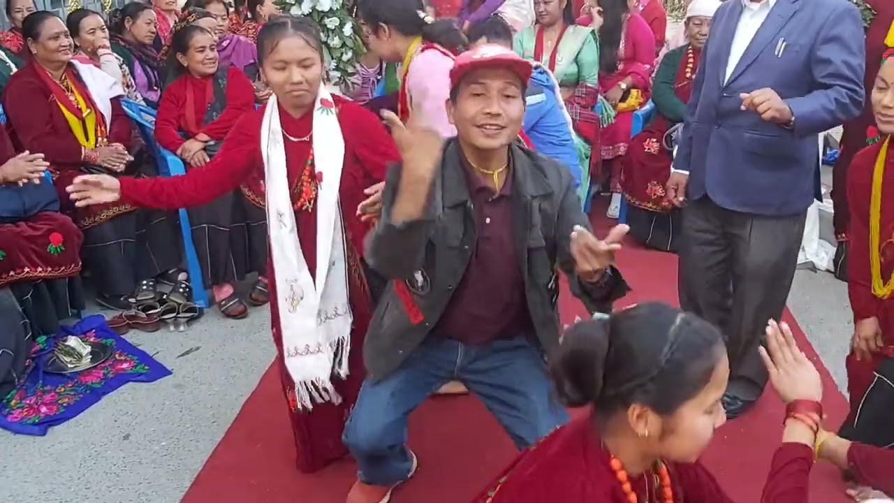 अचम्मैको कमेडी कौरा नाच । comedy kauraaha dance 2082