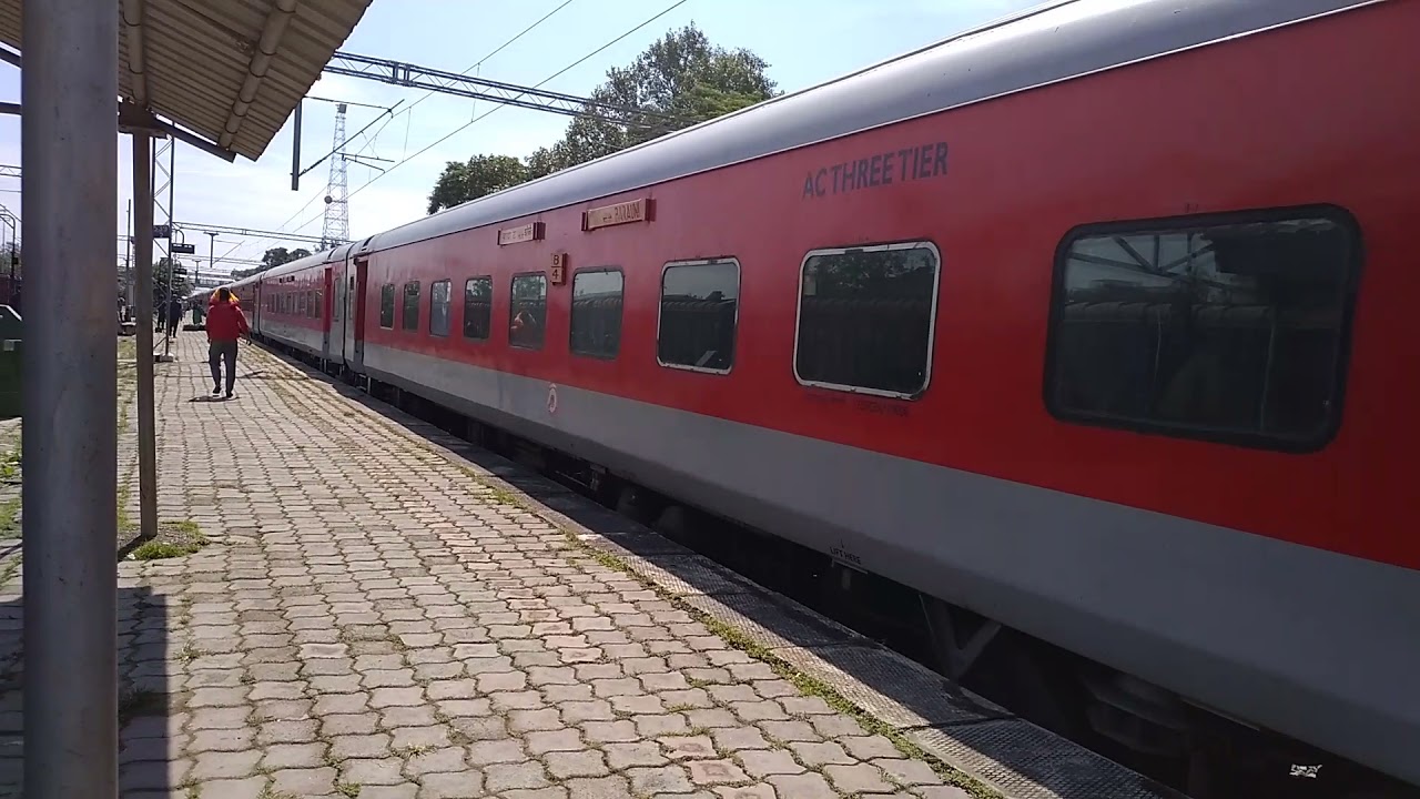 khalilabad railway station PF no 2 train Departure #fktraveltourism