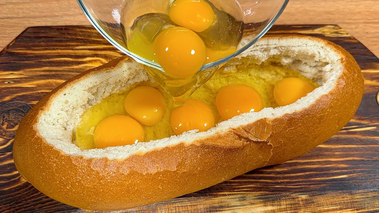 Просто вылейте яйцо на хлеб, и результат будет невероятным! Вкусный рецепт!