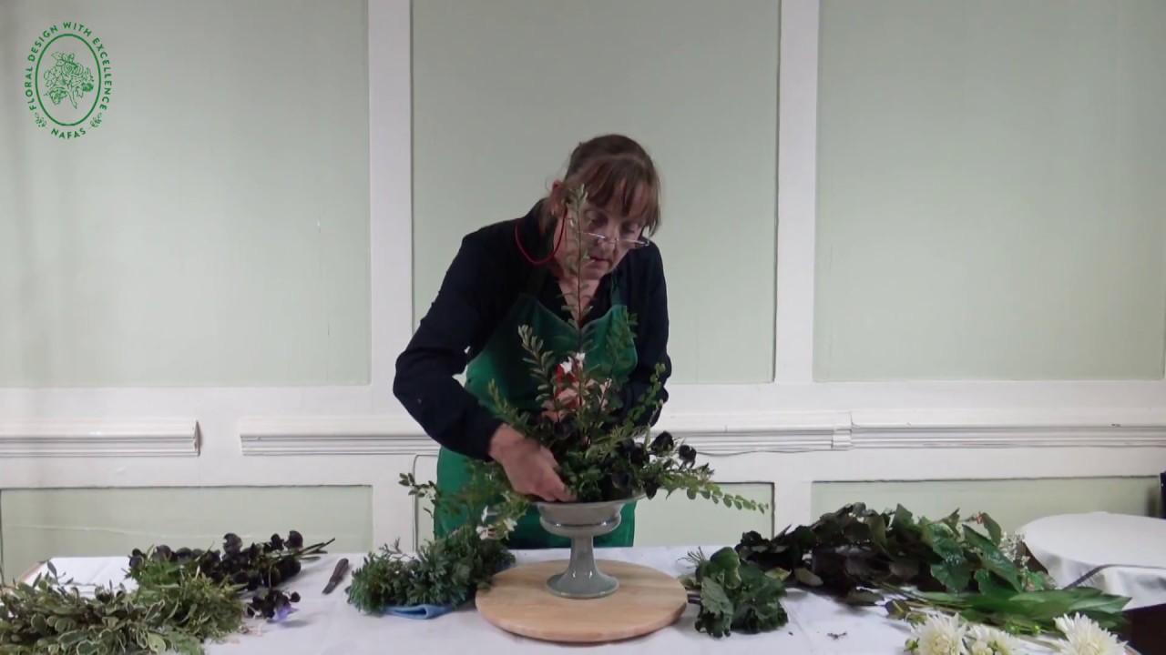 Back to Basics - How to Make a Traditional Symmetrical Triangle Design
