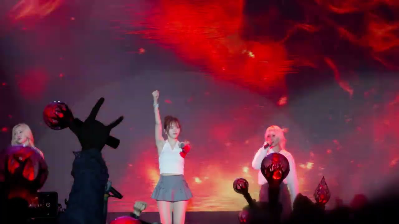 250501 Dreamcatcher - STΦMP! 4k60 fancam [7 Doors: A Lucky Encore] in Hong Kong