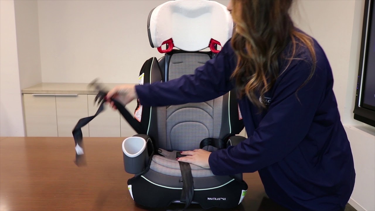 Graco® Как снять и установить чехол автомобильного сиденья на усилителе ремней безопасности Nauti...
