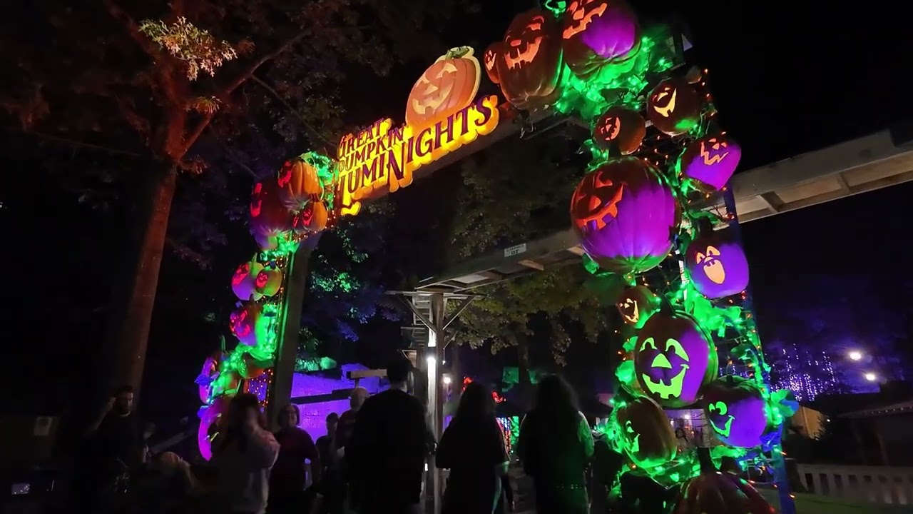 Dollywood Great Pumpkin Luminights 2025